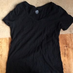 V-neck t-shirt